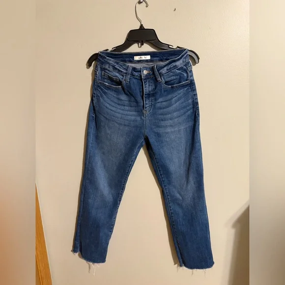 Stylish Blue Straight Leg Jeans - Picture 1 of 2